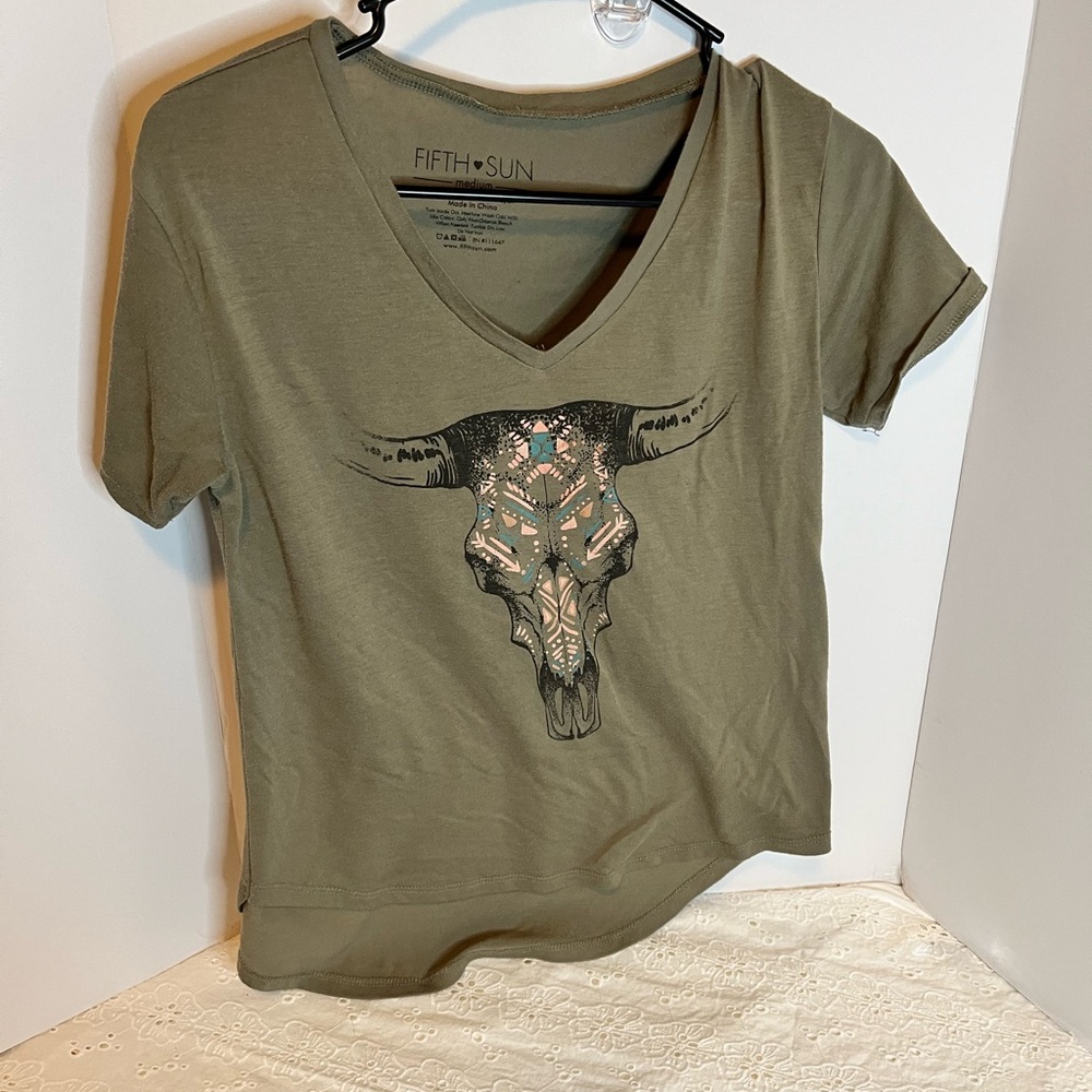 Fifth Sun Green Graphic Short Sleeve T-Shirt